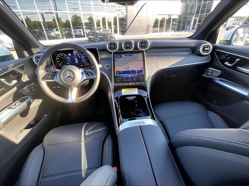 Used 2026 Mercedes-Benz GLC 300 4MATIC image 13