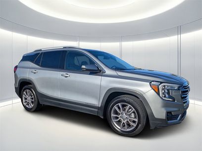 Used 2024 GMC Terrain SLT