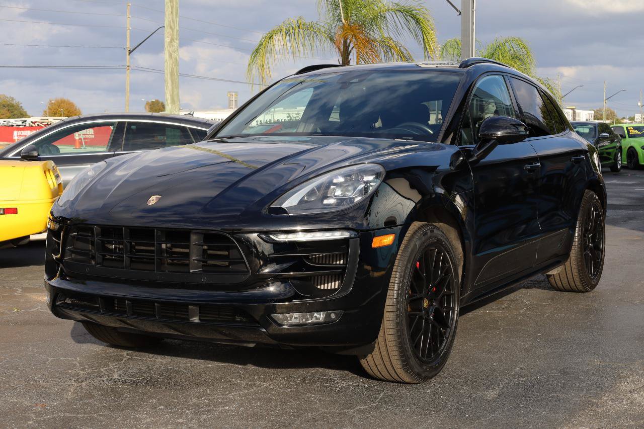Used 2018 Porsche Macan GTS AWD/4WD image 2