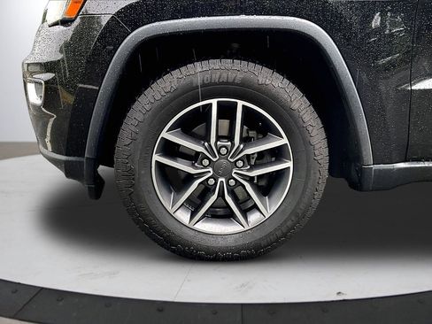 Used 2019 Jeep Grand Cherokee Limited AWD/4WD image 33