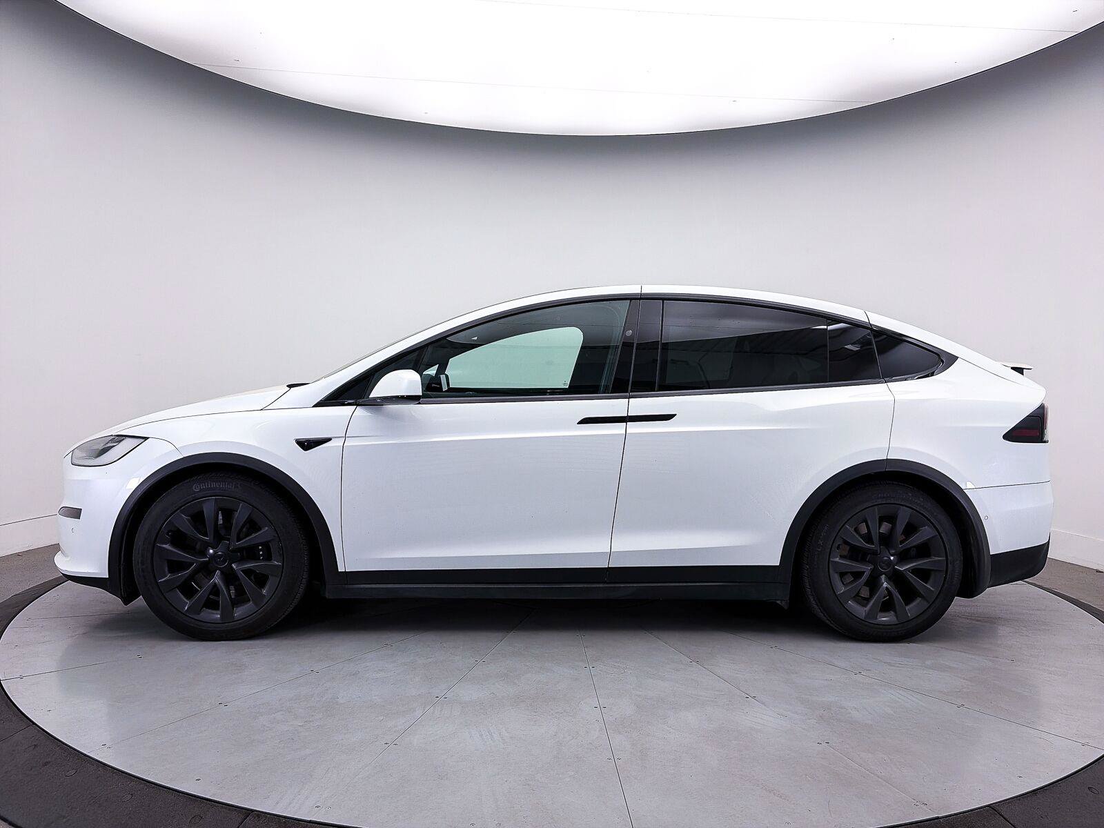 Used 2022 Tesla Model X AWD/4WD image 40