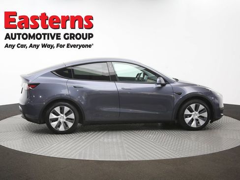 Used 2021 Tesla Model Y Long Range AWD/4WD image 39