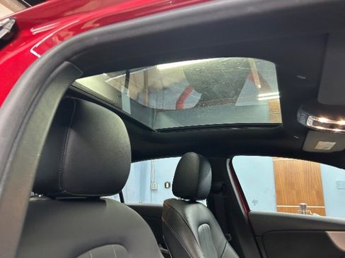 Used 2021 Mercedes-Benz A 220 4MATIC w/ Premium Package image 31