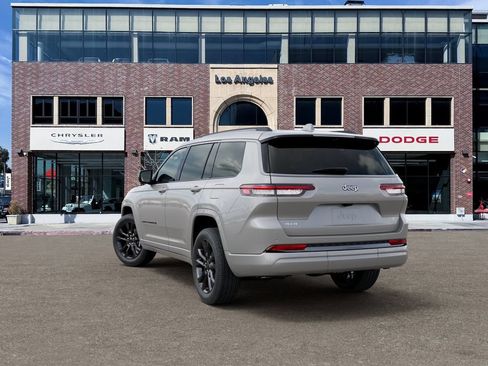 New 2026 Jeep Grand Cherokee L Limited AWD/4WD image 3