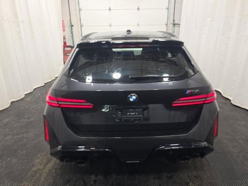 Used 2025 BMW M5 Touring image 5