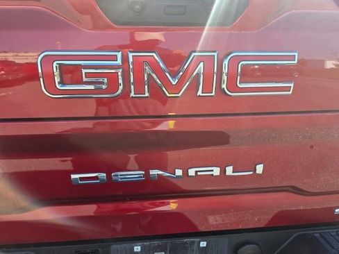 Used 2024 GMC Sierra 2500 Denali w/ Denali Reserve Package AWD/4WD image 24