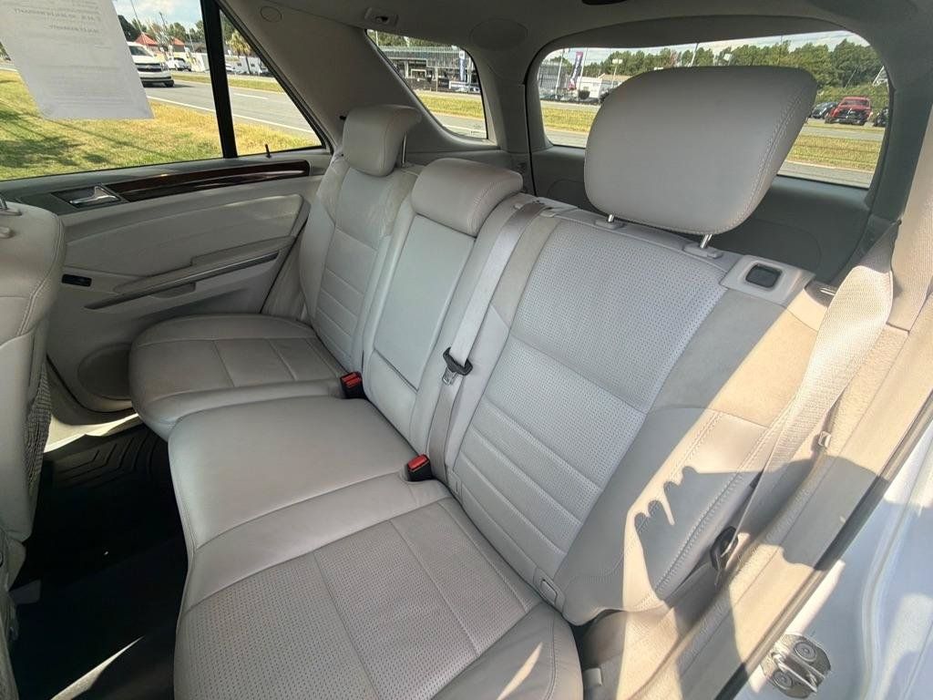 Used 2009 Mercedes-Benz ML 63 AMG 4MATIC image 29