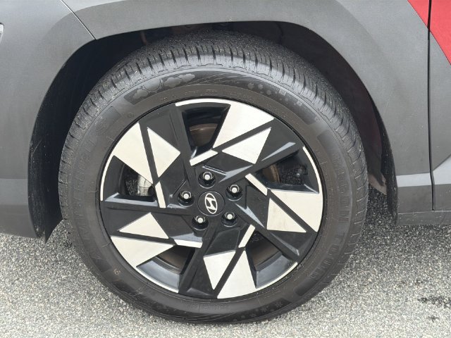Certified 2025 Hyundai Kona SEL FWD image 38