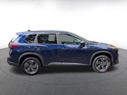 Used 2025 Nissan Rogue SV image 30