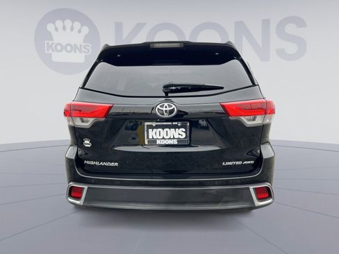 Used 2017 Toyota Highlander Limited image 5