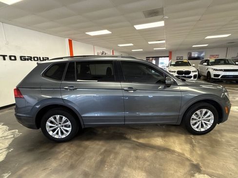 Used 2020 Volkswagen Tiguan S image 9