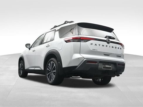 Used 2026 Nissan Pathfinder Platinum FWD image 31