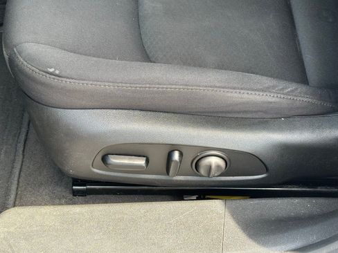 Used 2023 Chevrolet Malibu LT FWD image 19