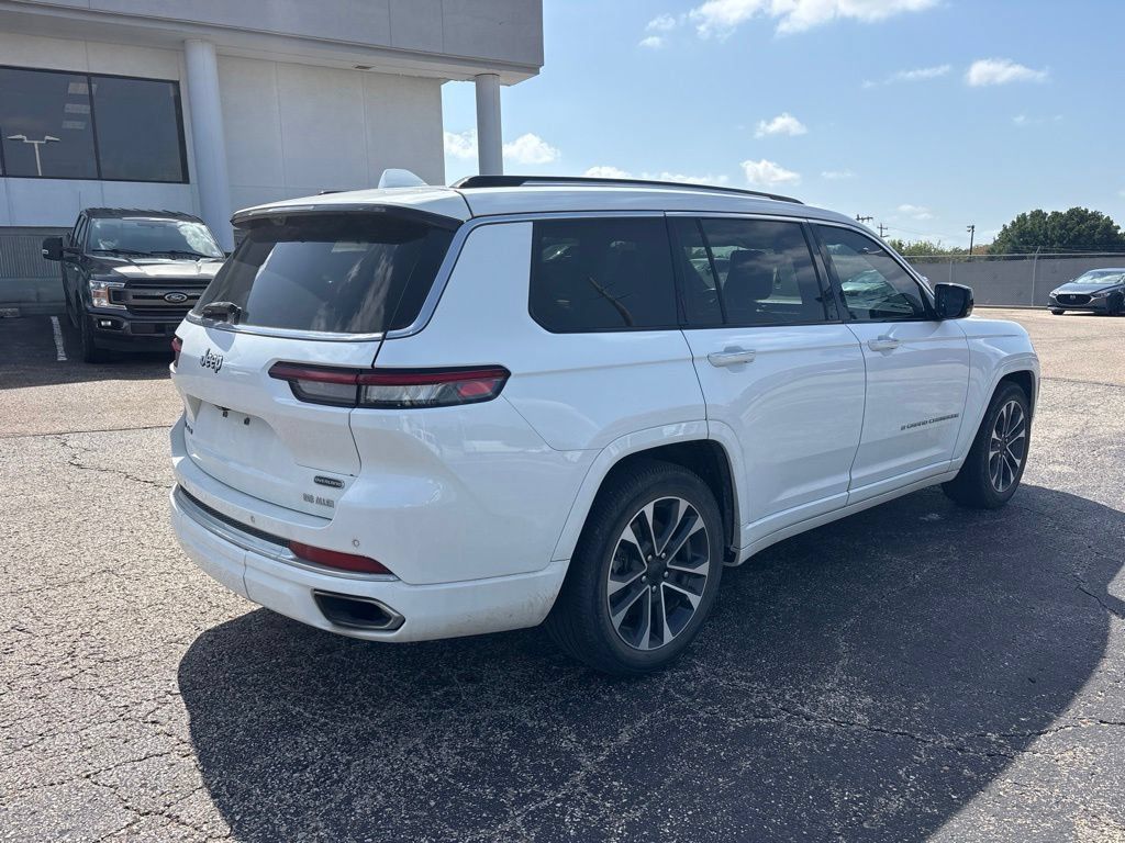 Used 2022 Jeep Grand Cherokee L Overland w/ Luxury Tech Group IV AWD/4WD image 7