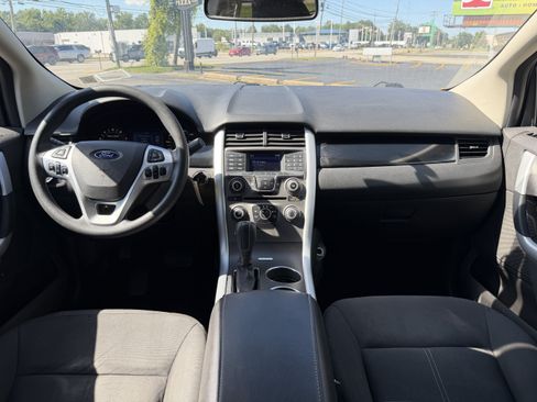 Used 2014 Ford Edge SE w/ Equipment Group 101A AWD/4WD image 17