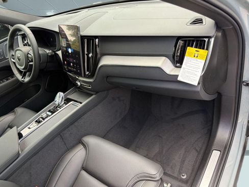 New 2026 Volvo XC60 B5 Ultra w/ Climate Package AWD/4WD image 31