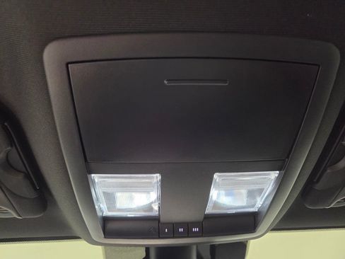 Used 2016 Dodge Challenger SRT Hellcat RWD image 14