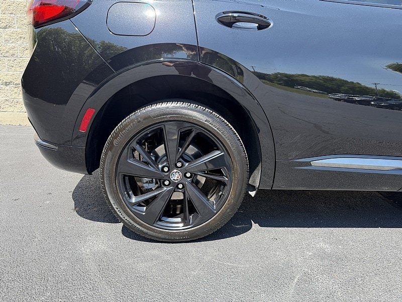Used 2023 Buick Envision Preferred FWD image 8