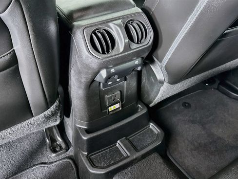 Used 2021 Jeep Wrangler Unlimited Sahara AWD/4WD image 30