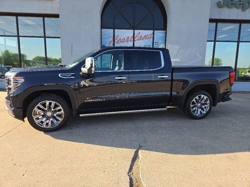 Used 2024 GMC Sierra 1500 Denali w/ Denali Reserve Package AWD/4WD image 5