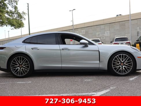 Used 2026 Porsche Panamera image 11