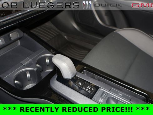 Used 2026 Toyota Prius XLE image 22