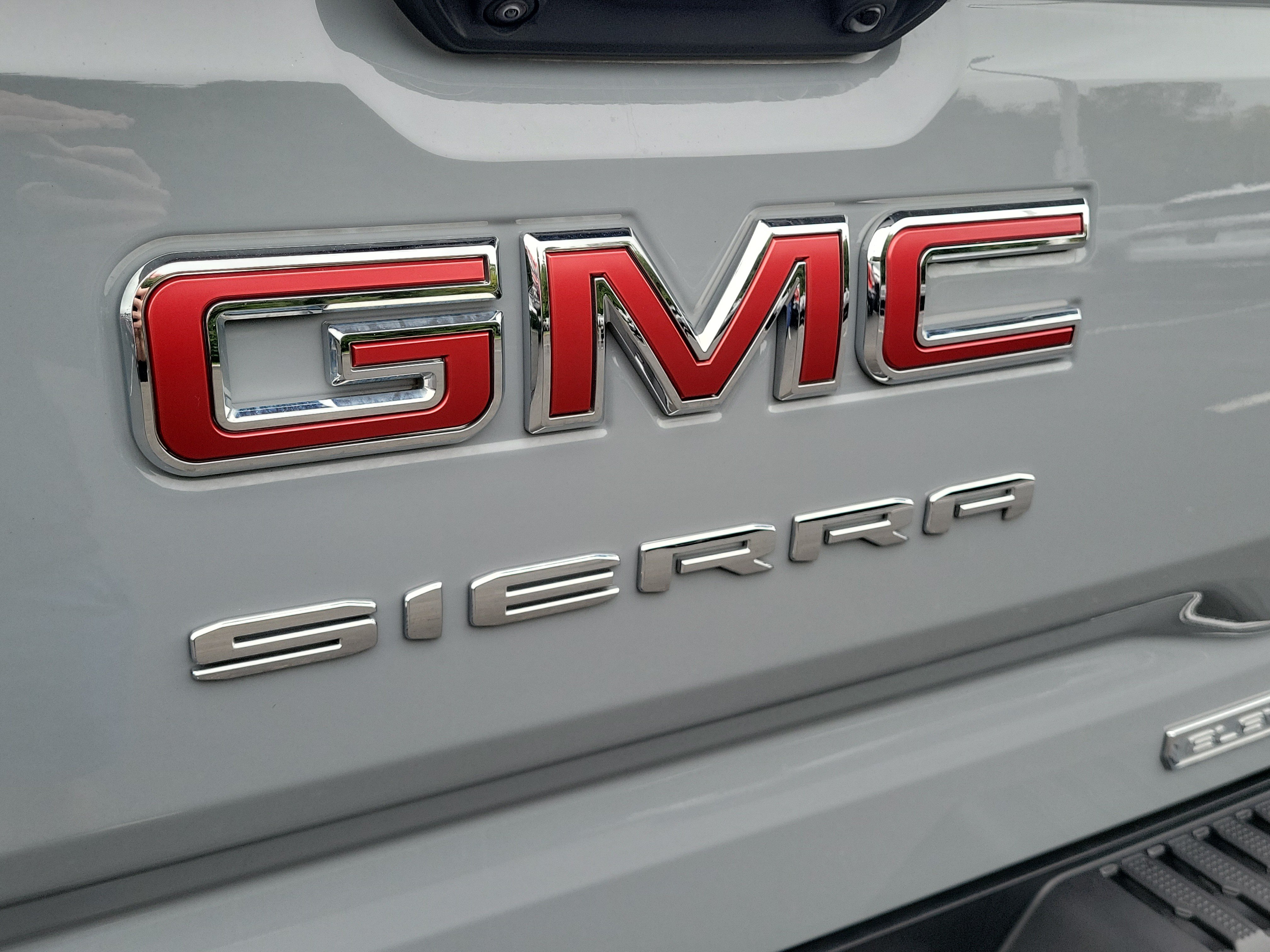 Used 2024 GMC Sierra 1500 Elevation AWD/4WD image 6