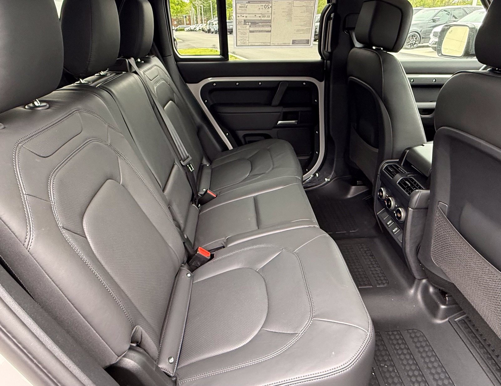 New 2026 Land Rover Defender 110 X-Dynamic SE AWD/4WD image 15