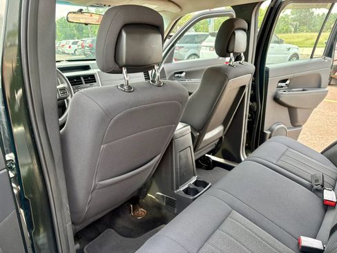 Used 2011 Jeep Liberty Sport AWD/4WD image 17