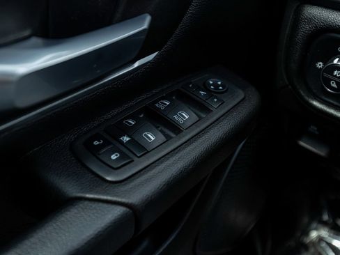 Used 2022 RAM 1500 Big Horn AWD/4WD image 12