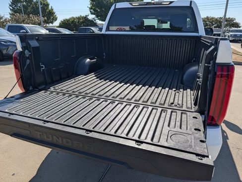 Used 2024 Toyota Tundra SR5 w/ SR5 Premium Package AWD/4WD image 29