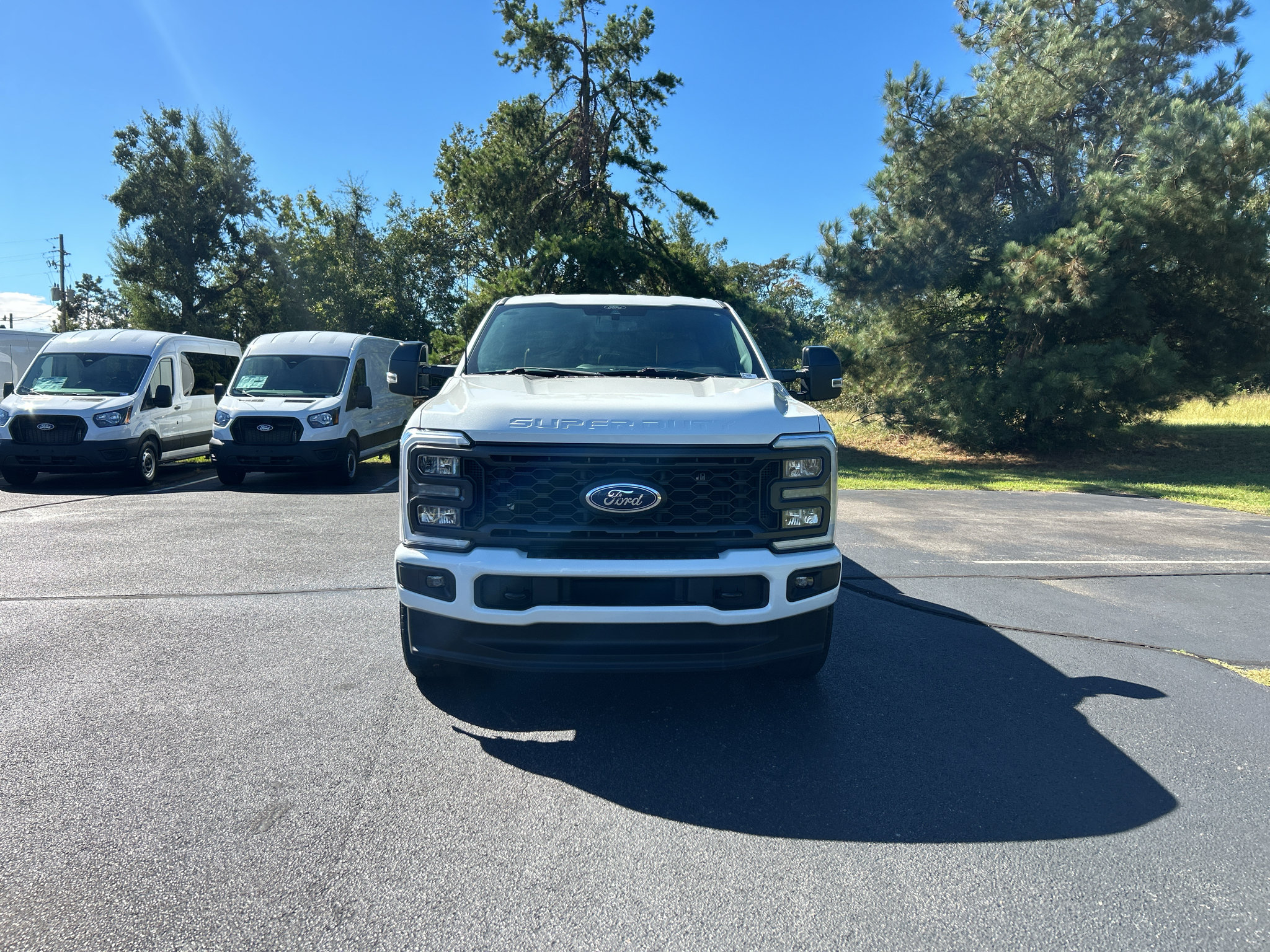Used 2024 Ford F250 Lariat w/ Sport Appearance Package AWD/4WD image 2