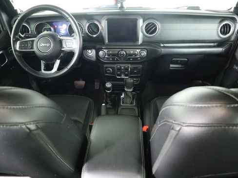 Used 2020 Jeep Gladiator Overland image 13
