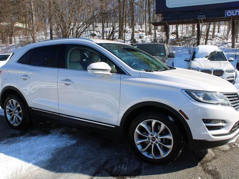 Used 2018 Lincoln MKC Select w/ Select Plus Package image 5