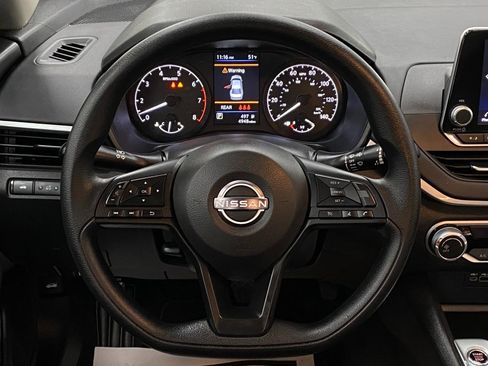 Used 2025 Nissan Altima 2.5 S image 13