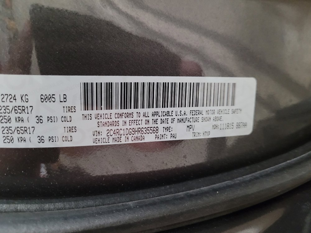 Used 2017 Chrysler Pacifica Touring FWD image 33