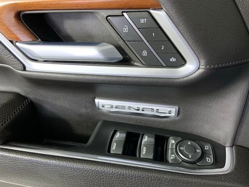 Used 2022 GMC Sierra 1500 Denali image 32