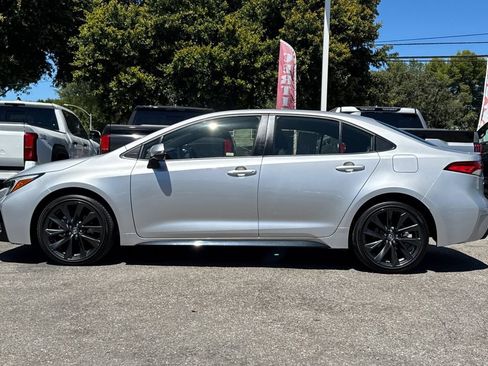 Certified 2025 Toyota Corolla SE FWD image 6