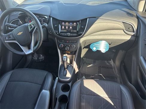 Used 2022 Chevrolet Trax LT w/ LT Convenience Package image 27