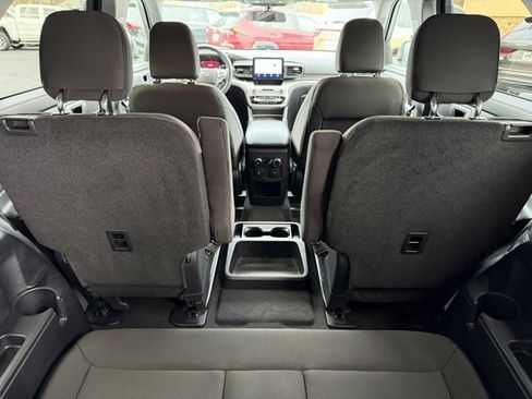 Used 2021 Ford Explorer XLT image 10