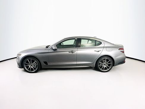 Used 2025 Genesis G70 2.5T RWD image 4