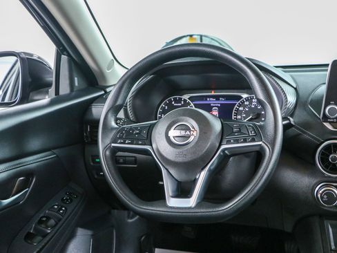 Used 2025 Nissan Sentra SV FWD image 12