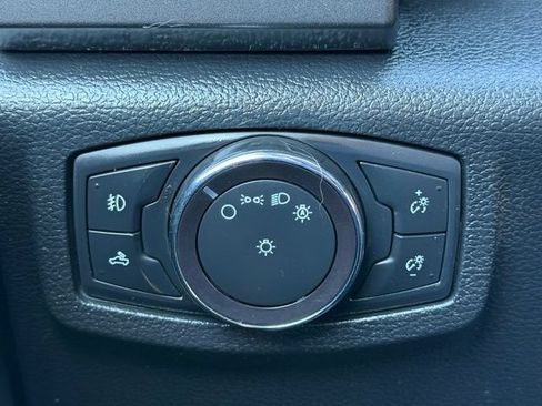 Used 2018 Ford F150 XLT w/ Equipment Group 302A Luxury AWD/4WD image 23