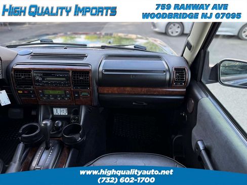 Used 2004 Land Rover Discovery SE AWD/4WD image 32