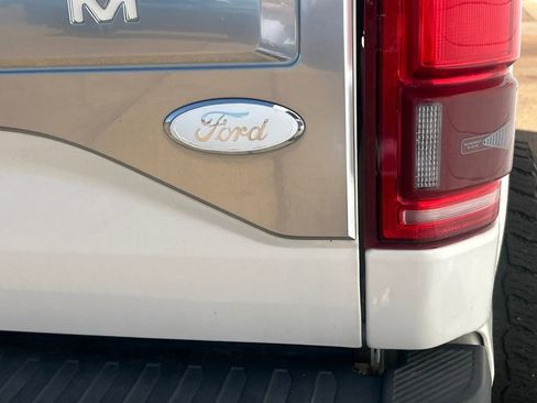 Used 2016 Ford F150 Platinum w/ Equipment Group 701A Luxury image 38