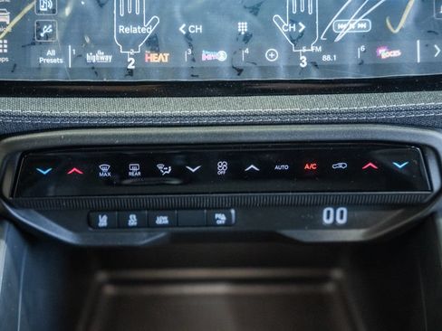 New 2026 Jeep Cherokee Laredo AWD/4WD image 23