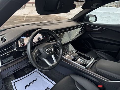 Used 2020 Audi Q8 Premium Plus w/ Premium Plus Package image 9