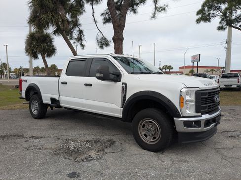 Used 2023 Ford F350 XL w/ FX4 Off-Road Package AWD/4WD image 2