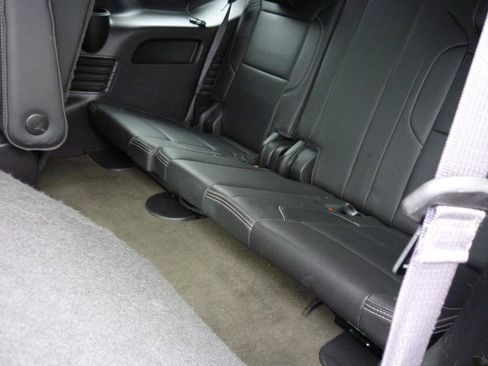 Used 2015 GMC Yukon Denali w/ Touring Package AWD/4WD image 19