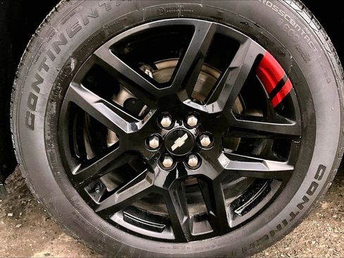 Used 2021 Chevrolet Traverse Premier w/ Redline Edition image 9